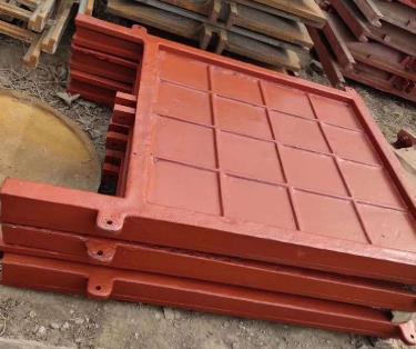 ����բ��