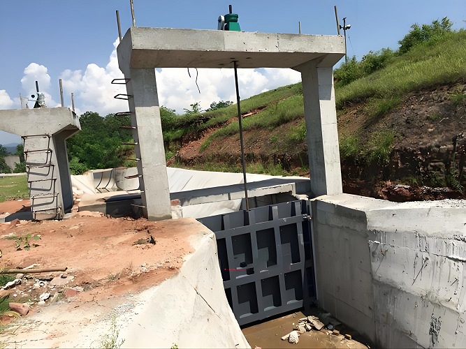 ���̰���